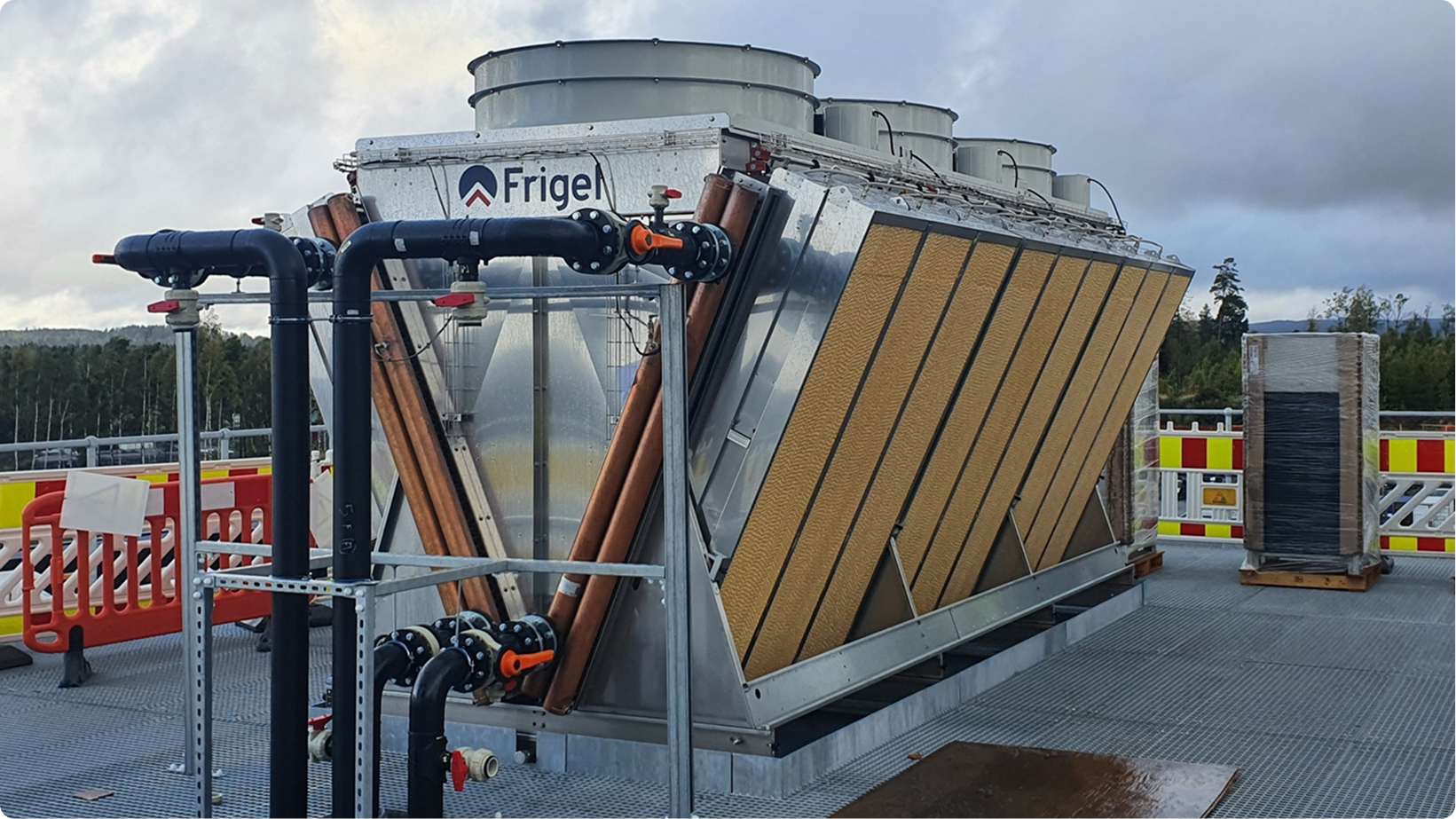 Large industrial cooling installation